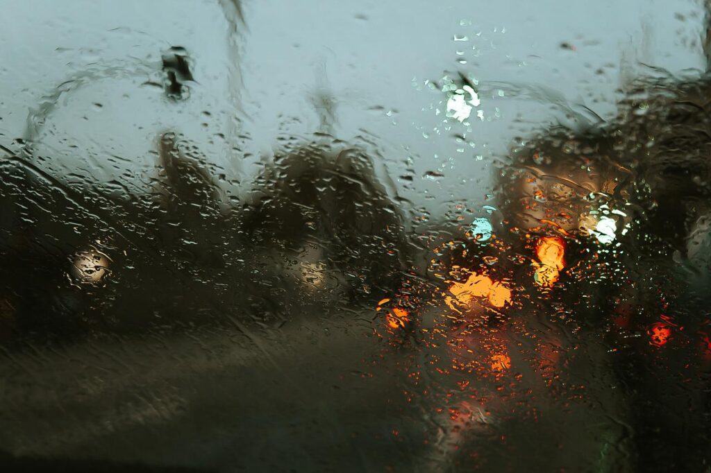windshield, rain, glass-5366584.jpg