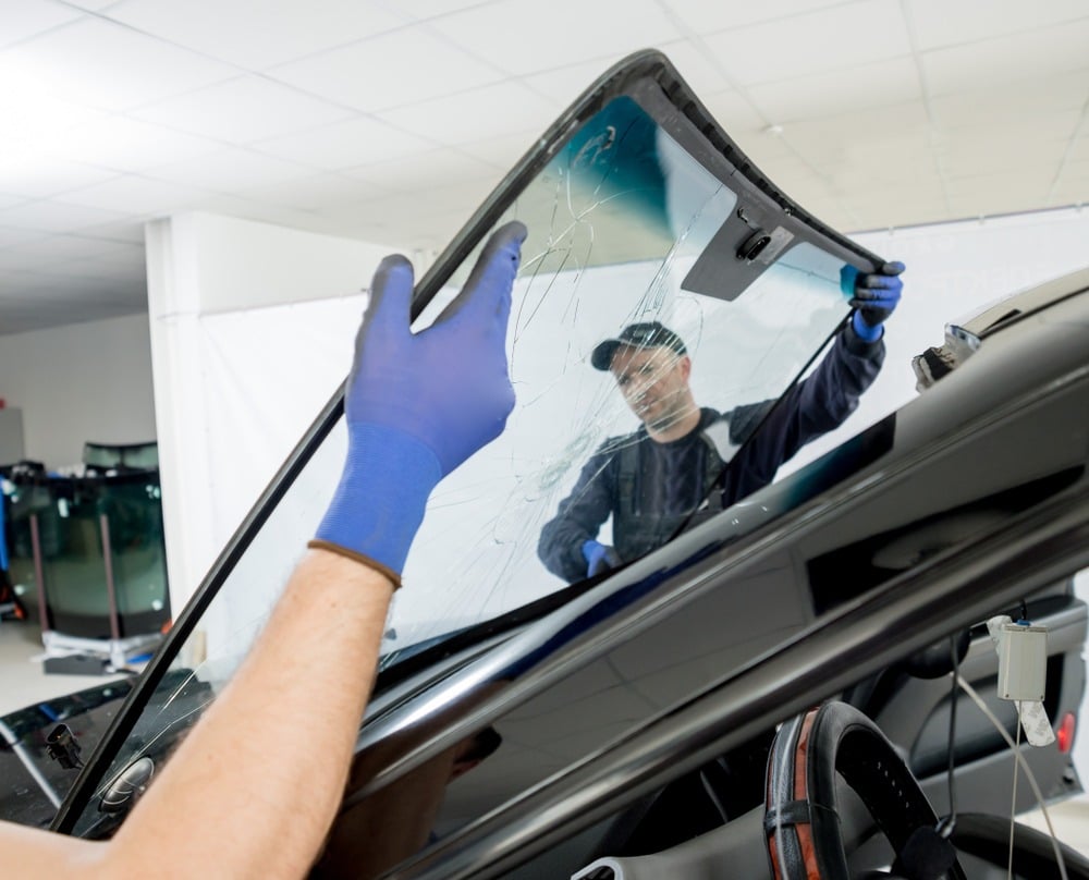 5-Signs-Your-Car-Needs-Windshield-Recalibration-Immediately-auto-glass-repair-in-new-orleans