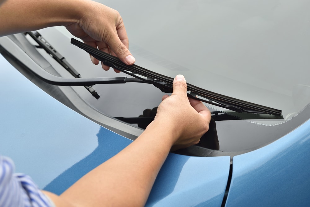 Protect-Your-Windshield-from-Springs-Wild-Weather-Swings-auto-glass-repair-new-orleans-apex-auto-glass