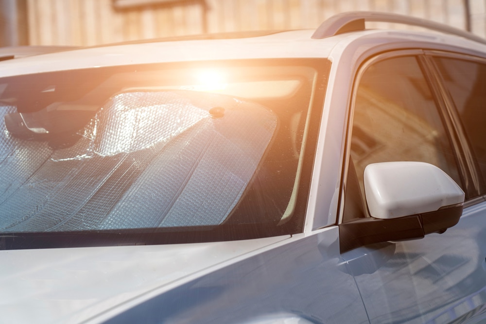 Why June Heat Can Worsen Windshield Cracks in Louisiana - apex auto glass - auto glass repair new orleans