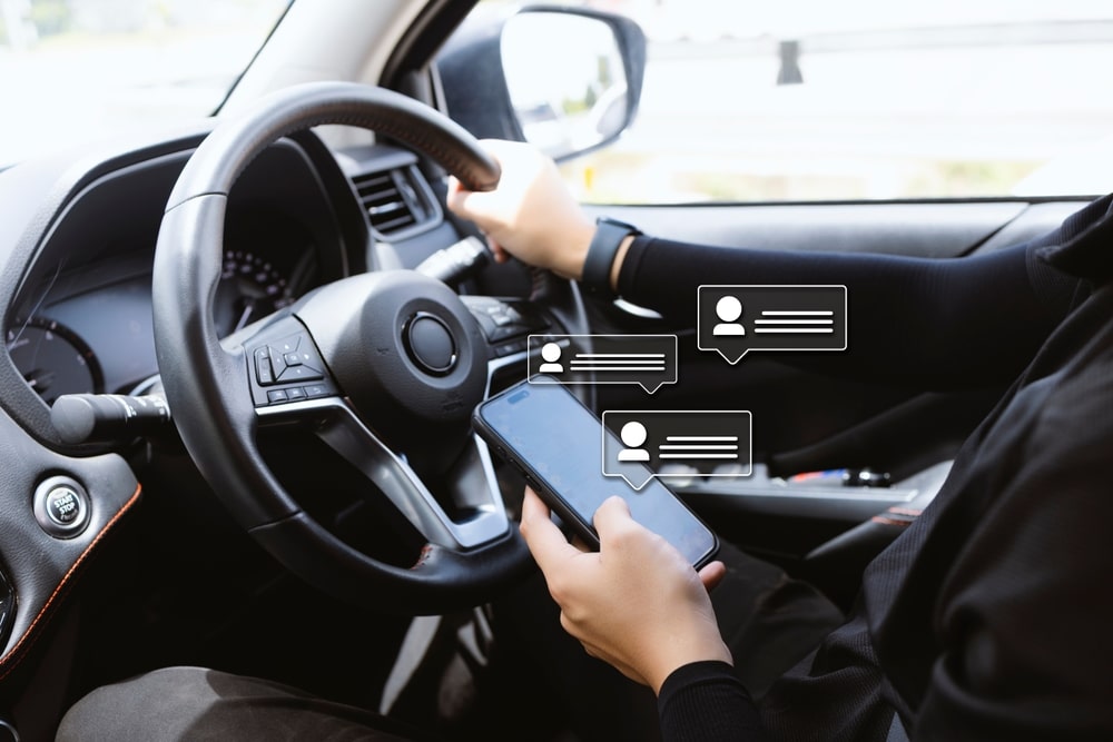 Louisianas Hands-Free Law in 2026 Fines, Penalties, and Whats Allowed - auto glass repair in kenner - apex auto glass