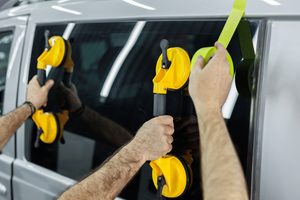 Comparing Your Options for Windshield Replacement in Kenner - apex auto glass